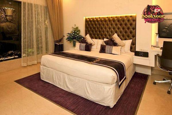 Escorts Service Near Hotel Eternity