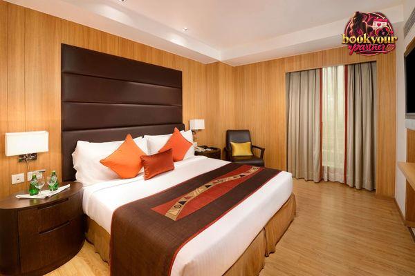Escorts Service Near Hotel Svelte
